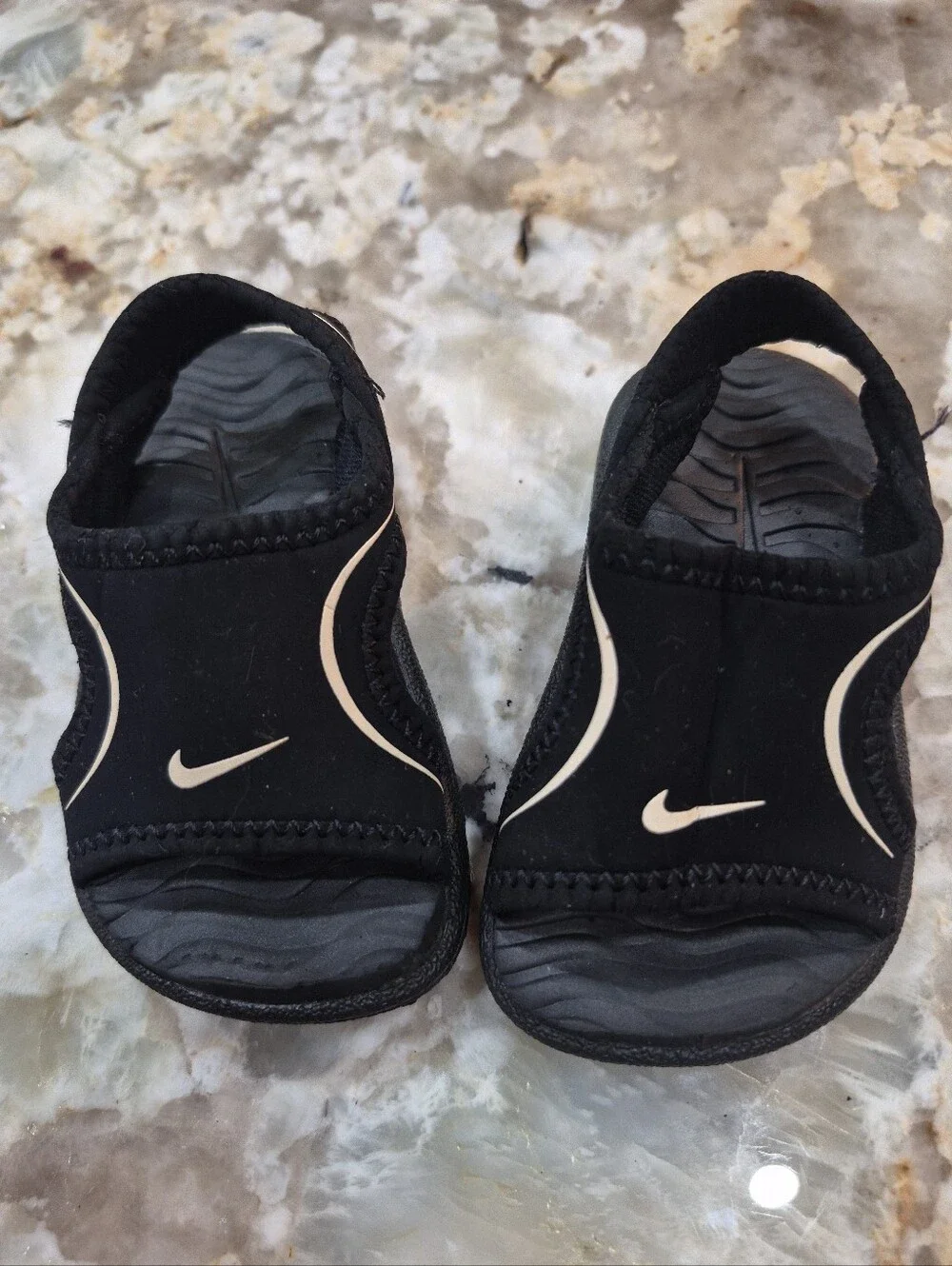 Nike Baby Play Sandals Slip On Elastic Back Size 2C